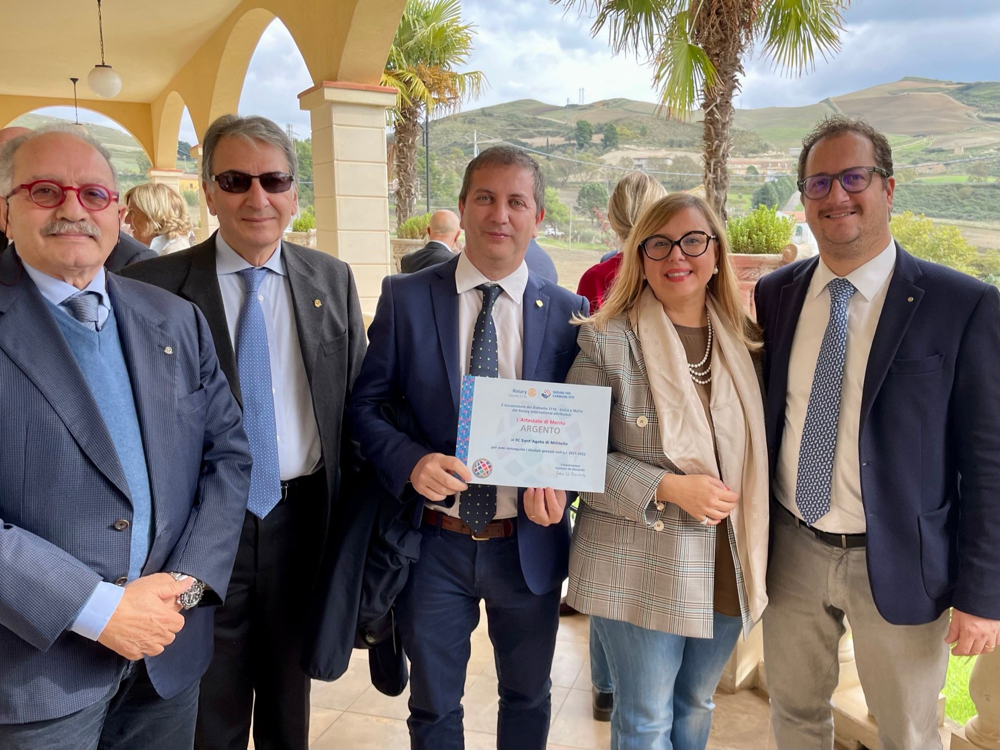Attestato di Merito per l'a.r. 2021/22 al Past President Salvino Fidacaro